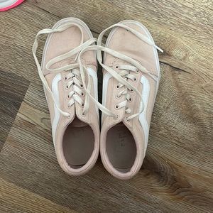 Women’s blush color vans